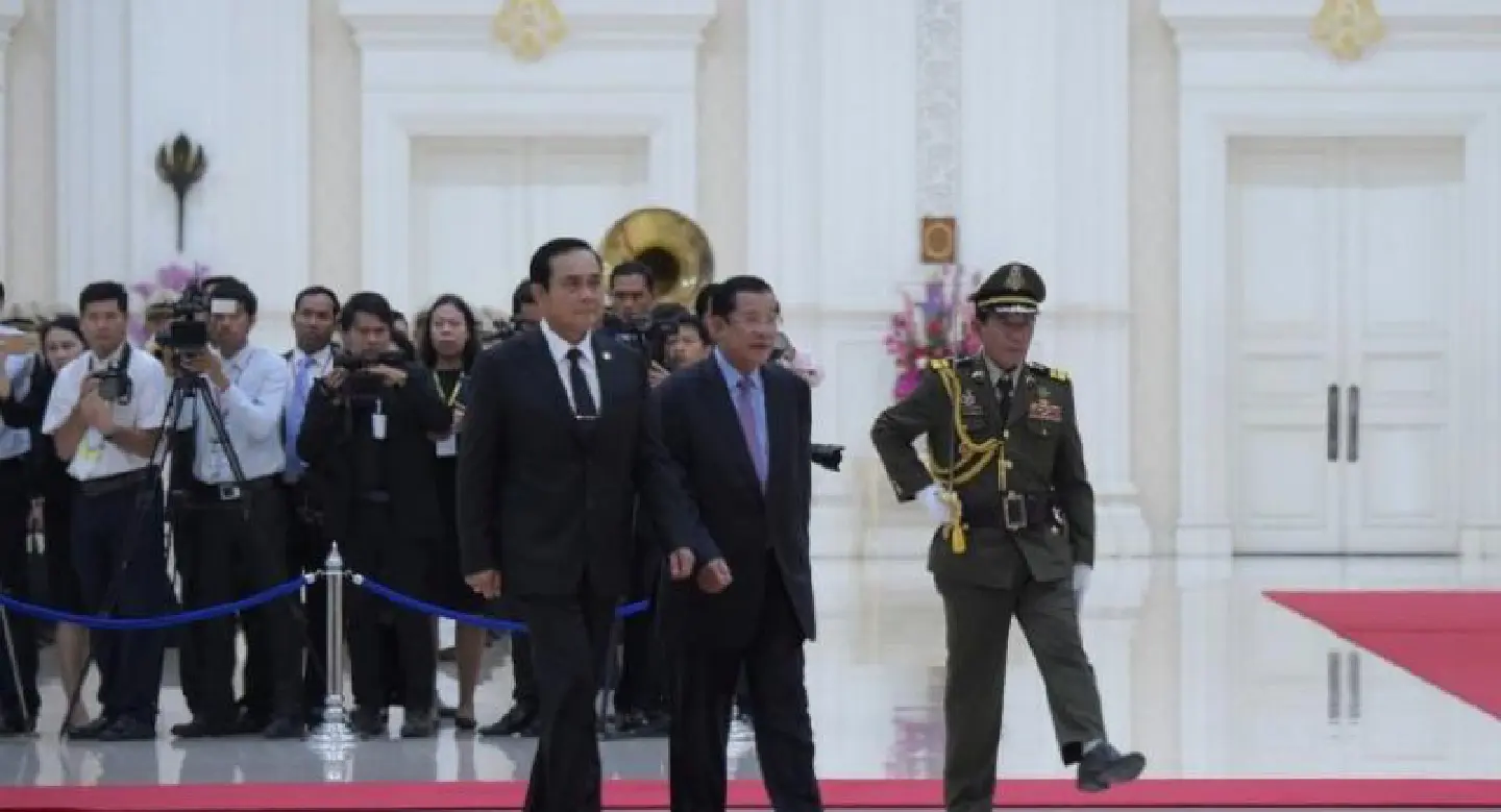 PM, Cabinet members leave for Phnom Penh PM, Cabinet members leave for Phnom Penh
