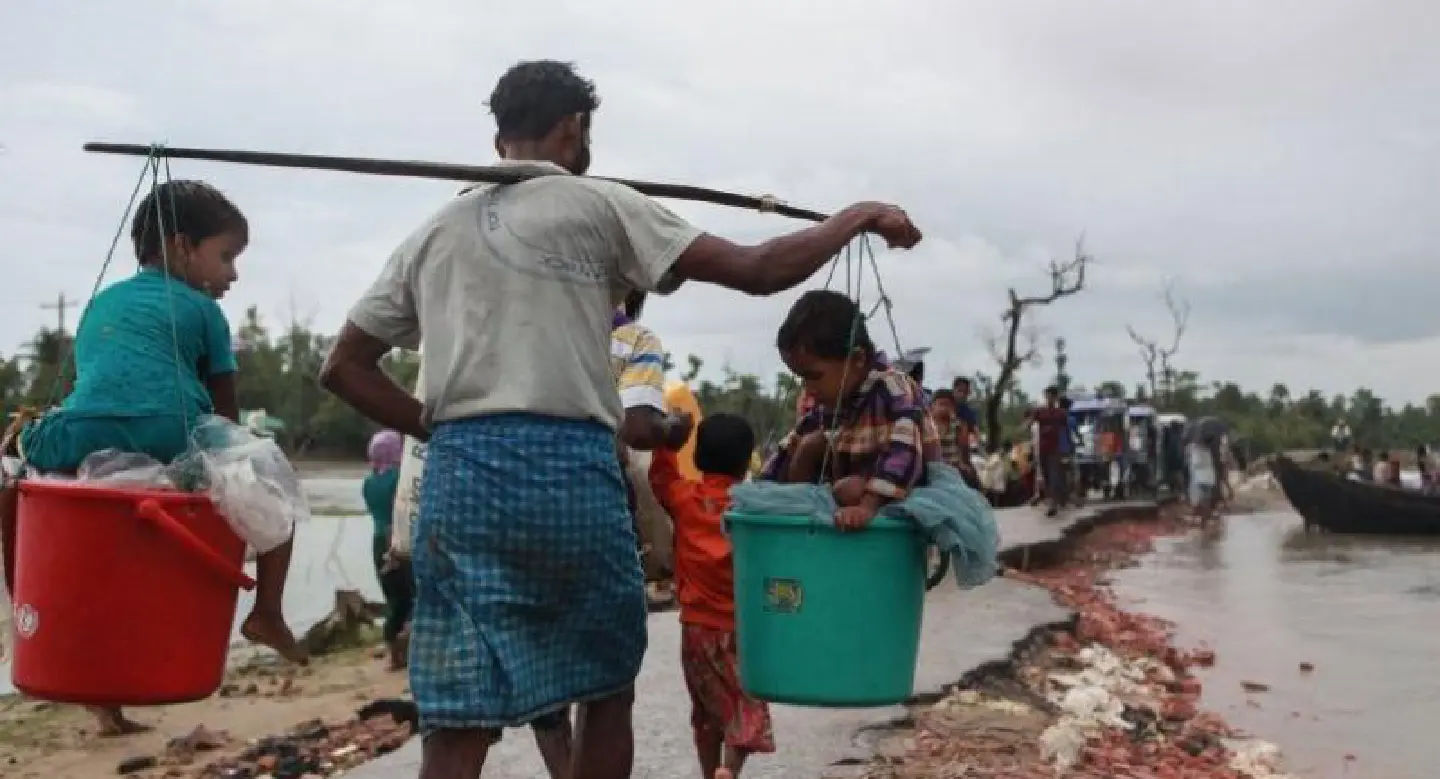 Rohingya exodus to Bangladesh nears 300,000 Rohingya exodus to Bangladesh nears 300,000