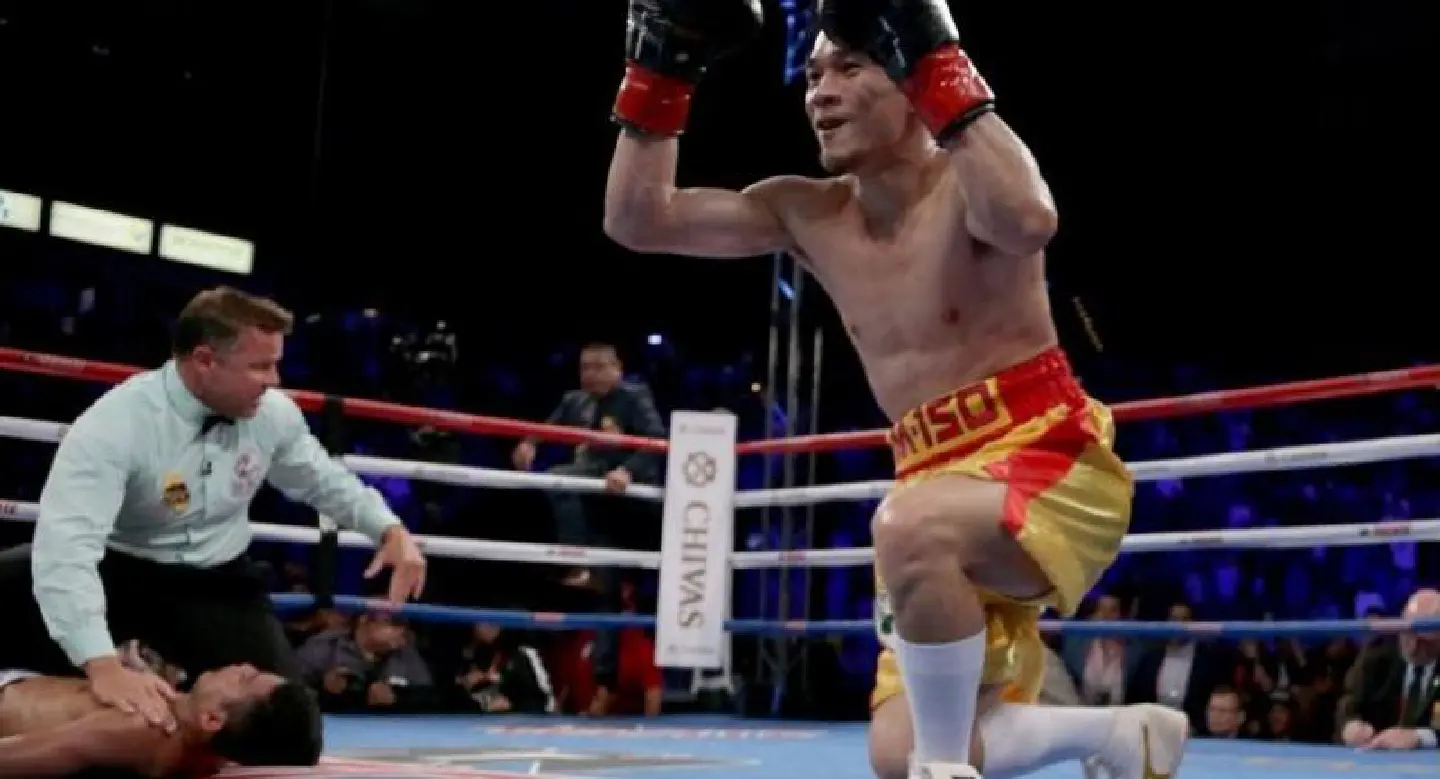 Srisaket KOs Gonzalez in fourth to retain WBC title Srisaket KOs Gonzalez in fourth to retain WBC title