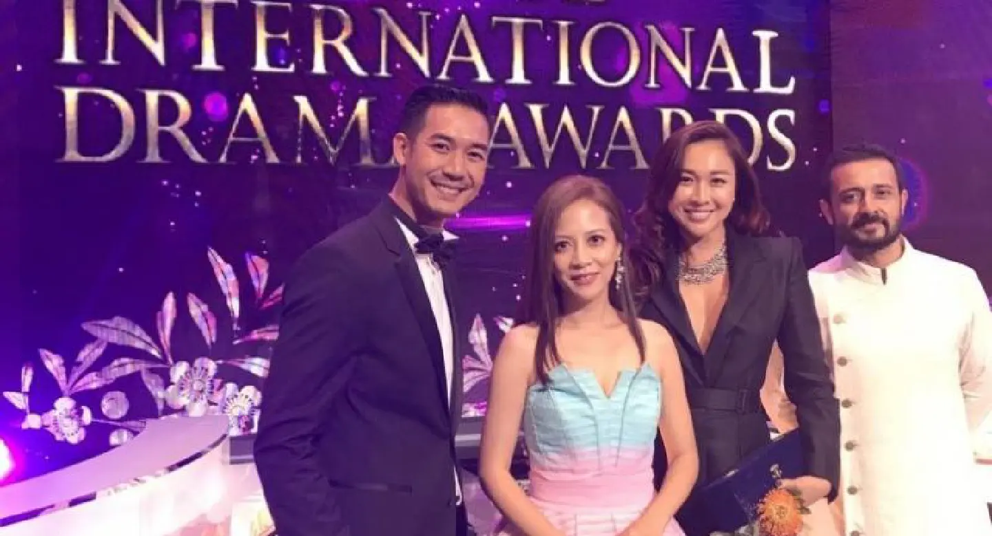 Weir picks up an Asia Star Award Weir picks up an Asia Star Award