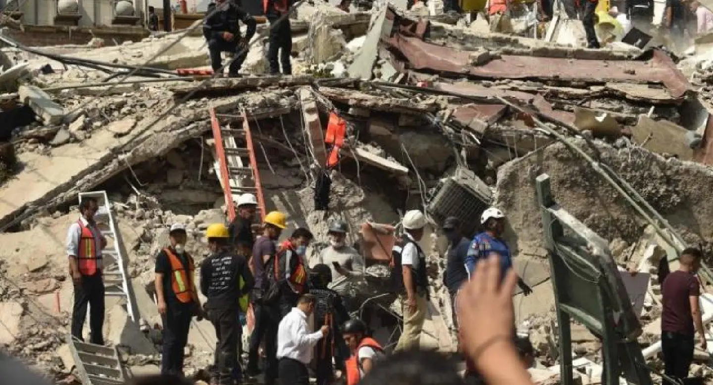 Nearly 140 killed in powerful Mexico quake Nearly 140 killed in powerful Mexico quake