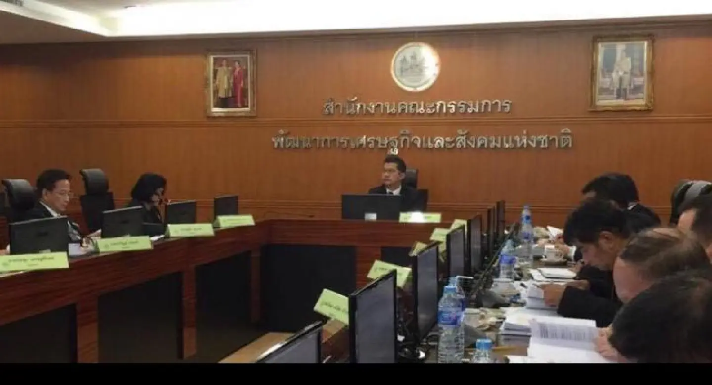 Resources and environment committee sets its goals