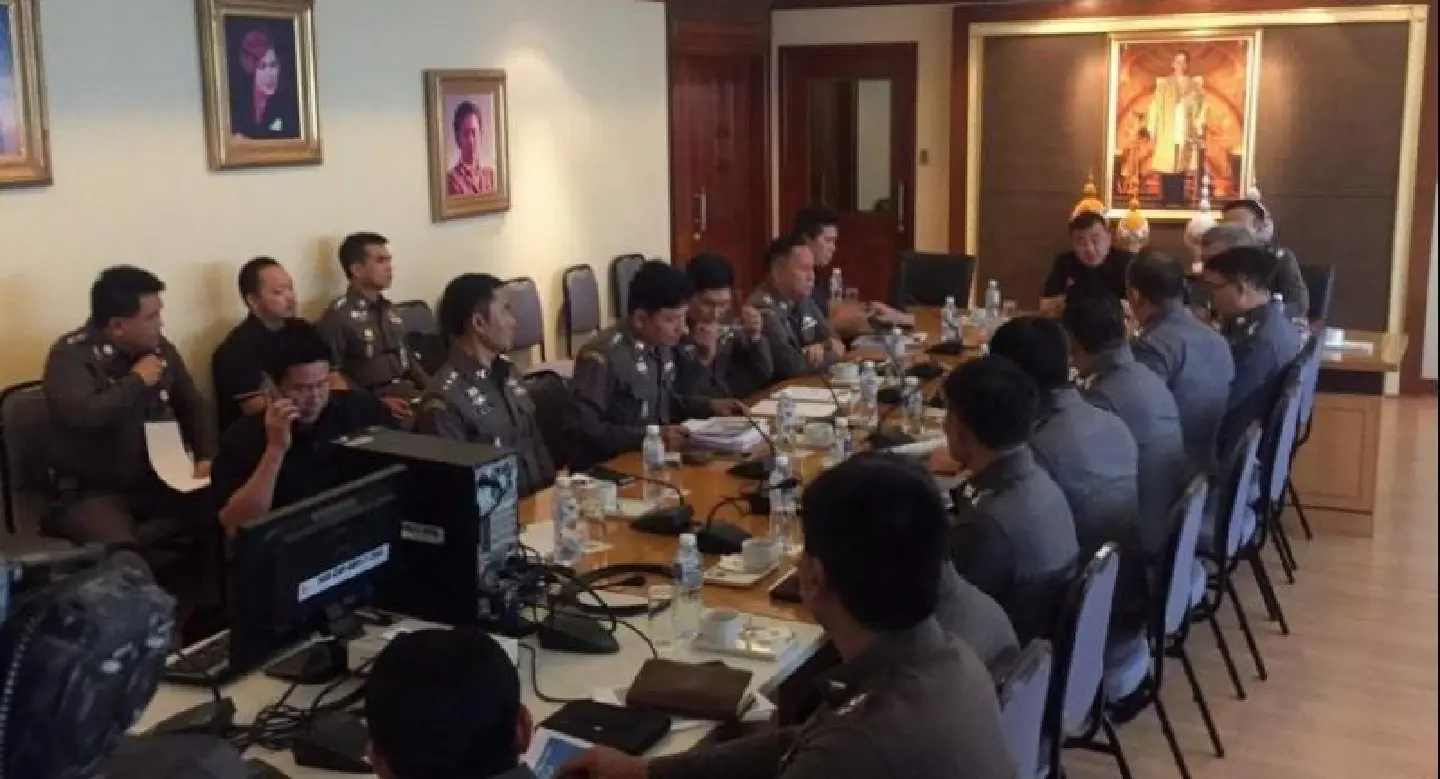 Police hunt for more suspects in Yingluck escape investigation Police hunt for more suspects in Yingluck escape investigation