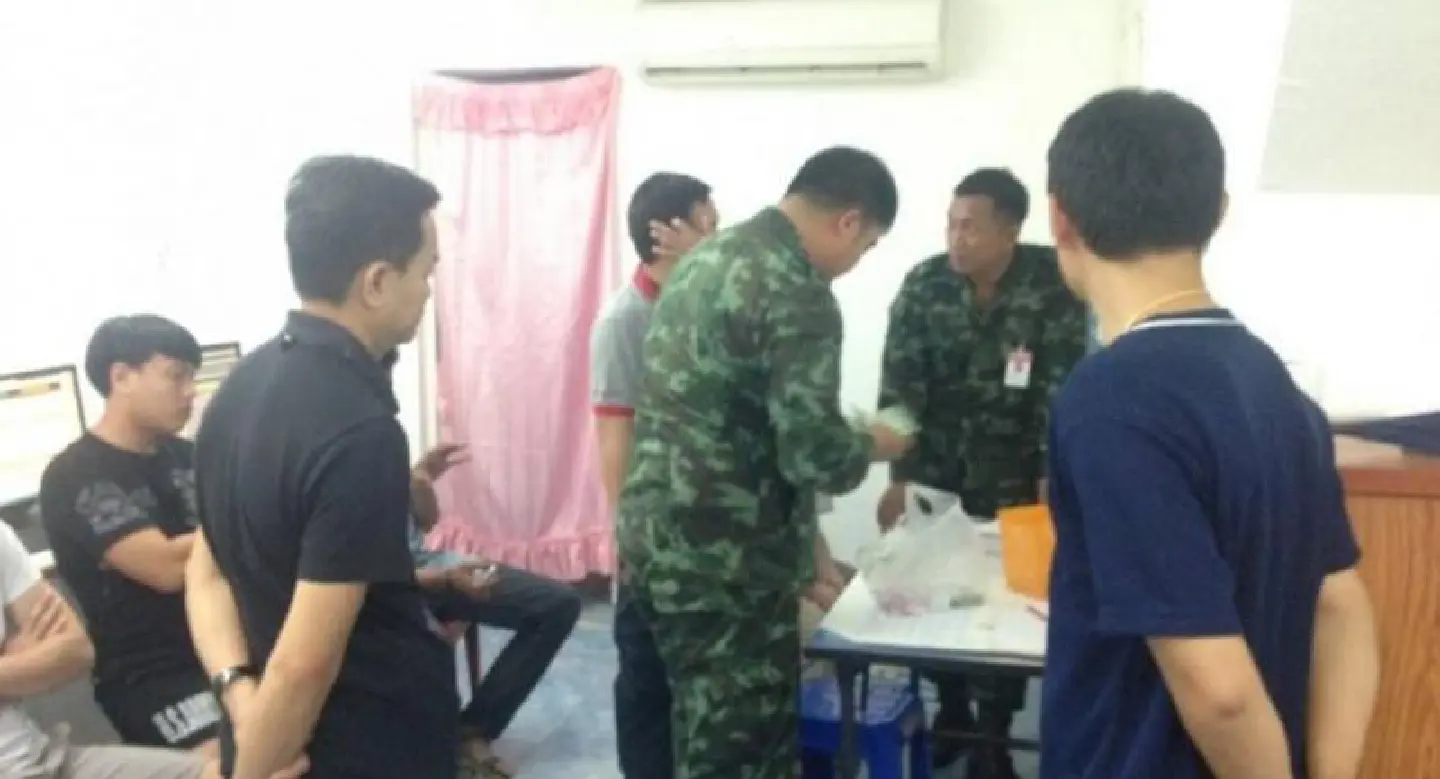 Dual raids on football gambling in Lamphun end in 15 arrests