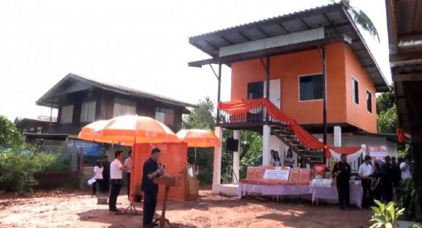 Phitsanulok girl gets new home after writing to PM Phitsanulok girl gets new home after writing to PM