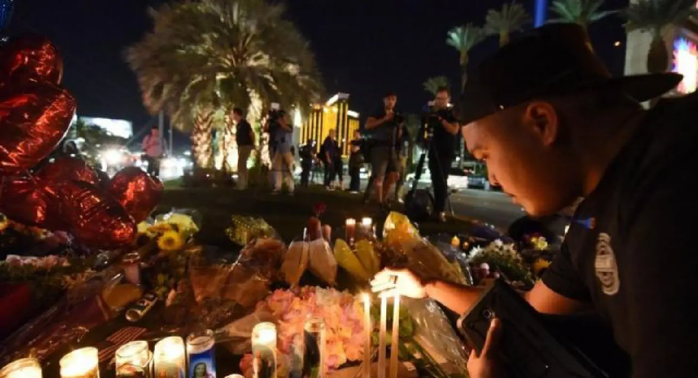 Las Vegas shooter's girlfriend back in US, FBI to question her Las Vegas shooter's girlfriend back in US, FBI to question her