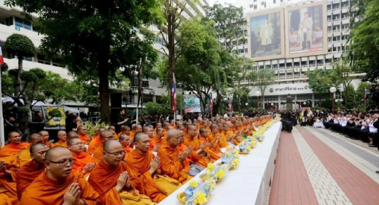 Late King lives in Thai hearts Late King lives in Thai hearts