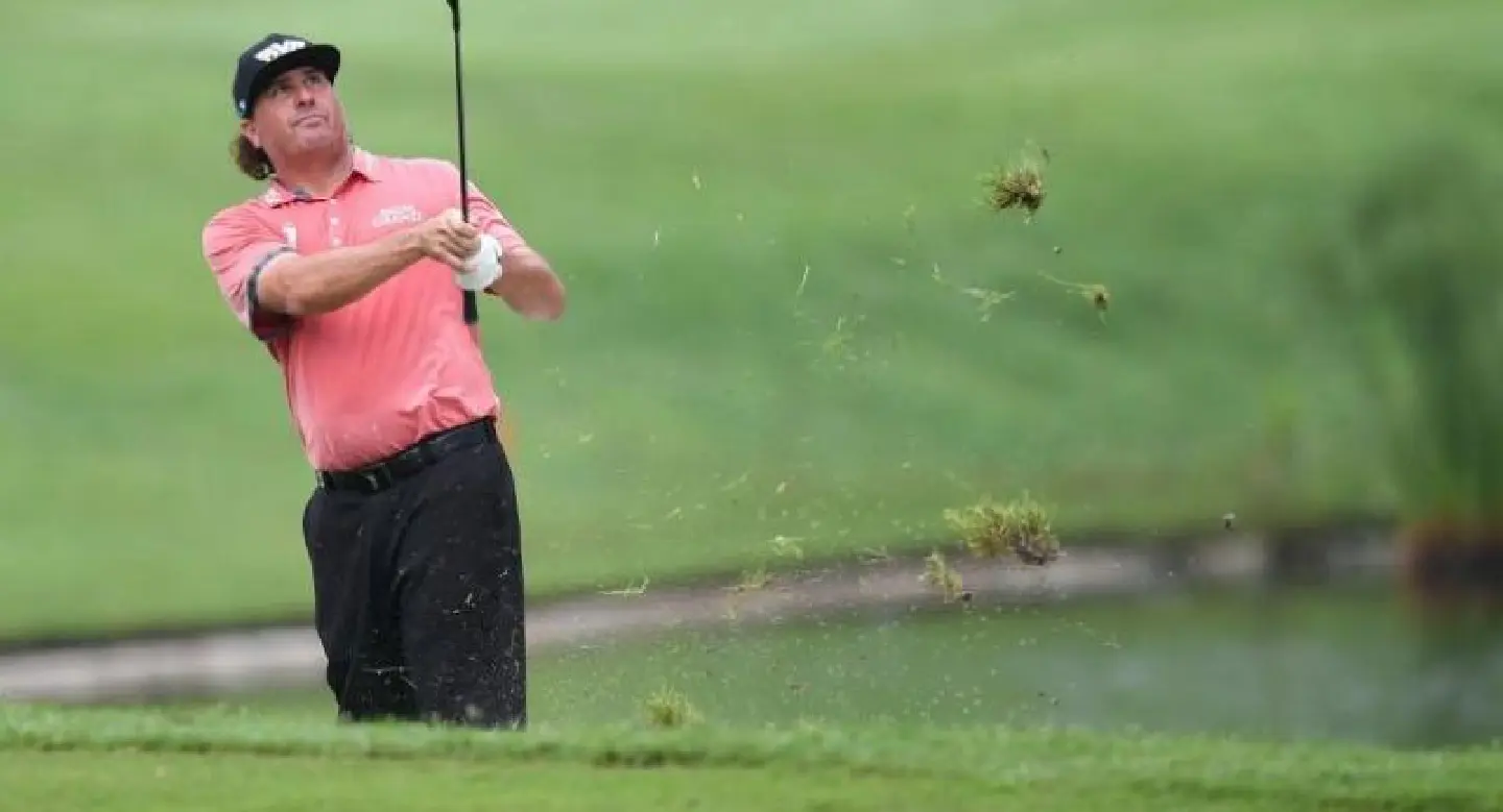 Perez takes lead at CIMB Classic golf Perez takes lead at CIMB Classic golf