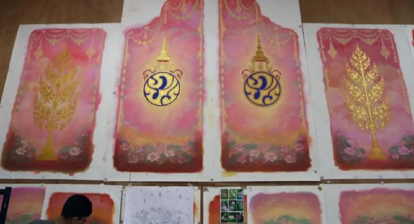 Decorative Royal Cremation panels ‘guide the way to Heaven’ Decorative Royal Cremation panels ‘guide the way to Heaven’