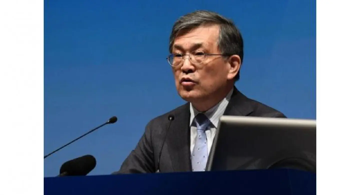Samsung CEO’s sudden departure signals change, challenge Samsung CEO’s sudden departure signals change, challenge