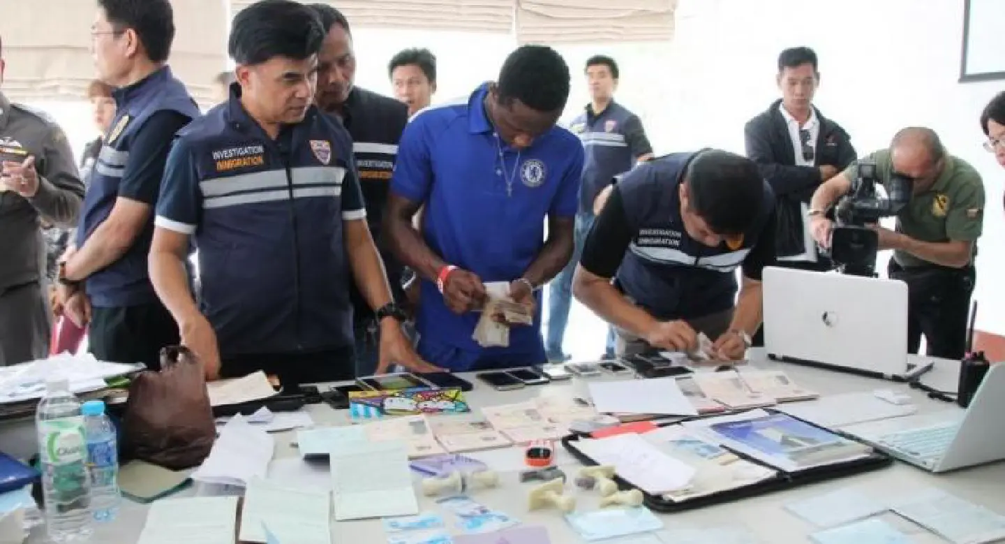 Police arrest 13 Nigerian illegal immigrants in Bangkok Police arrest 13 Nigerian illegal immigrants in Bangkok