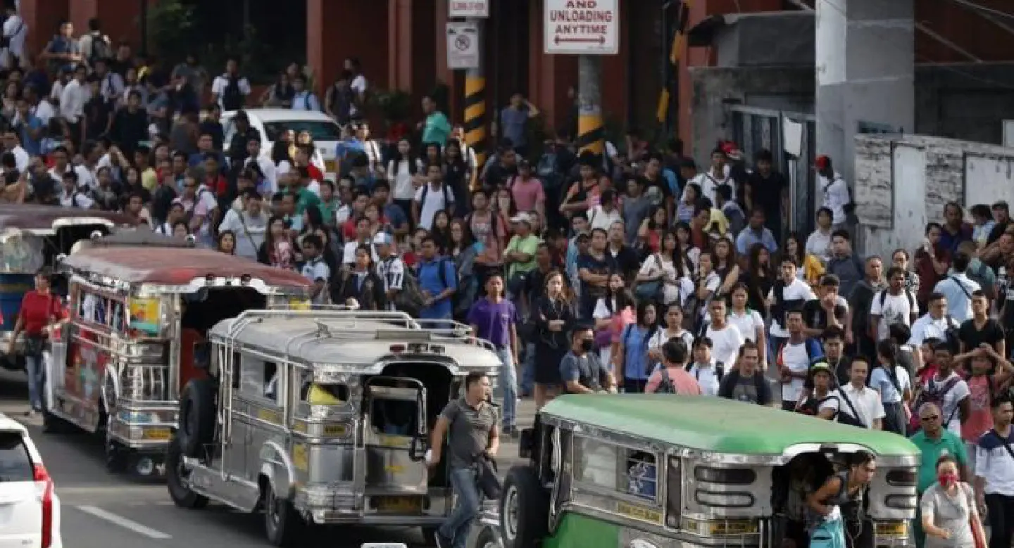 President Duterte threatens iconic Philippine 'jeepney' President Duterte threatens iconic Philippine 'jeepney'