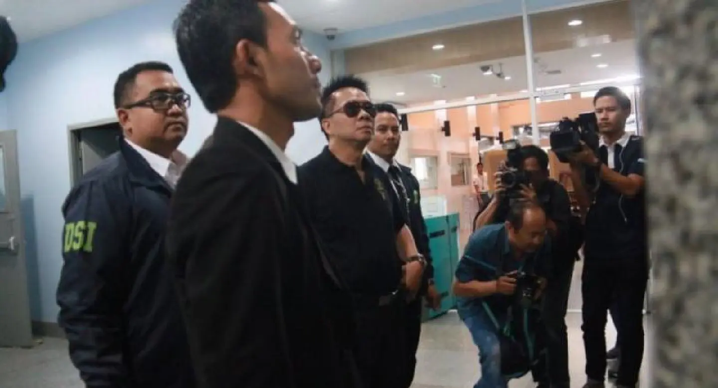Editor arrested over alleged pyramid scheme Editor arrested over alleged pyramid scheme