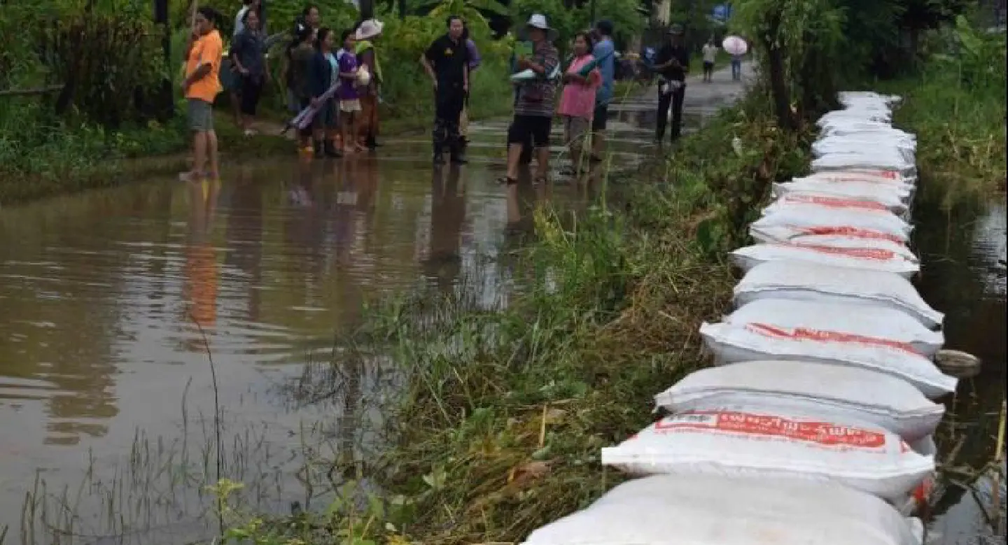 Kalasin residents warned Chi River likely to burst banks Kalasin residents warned Chi River likely to burst banks