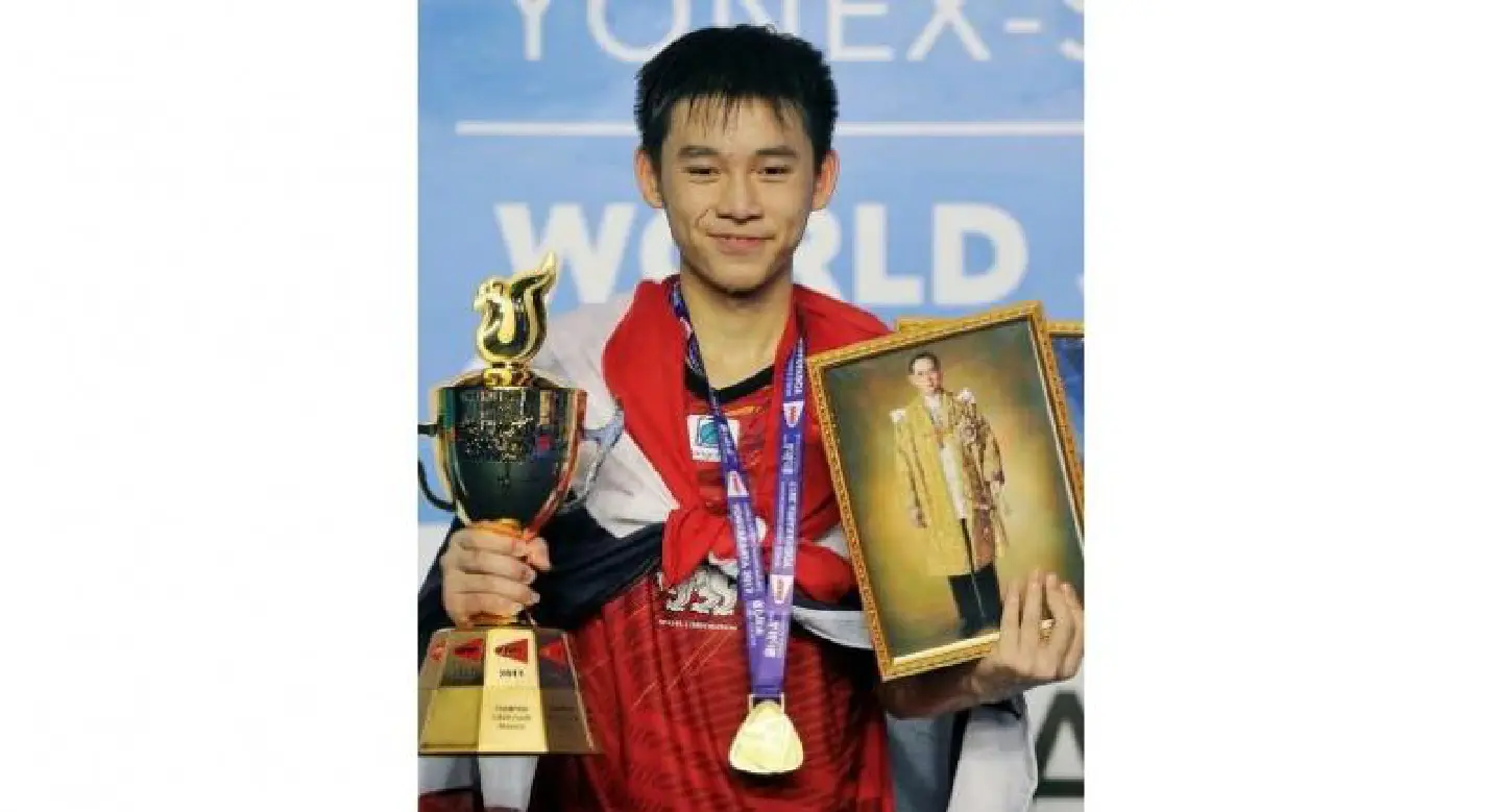 Teen makes badminton history Teen makes badminton history