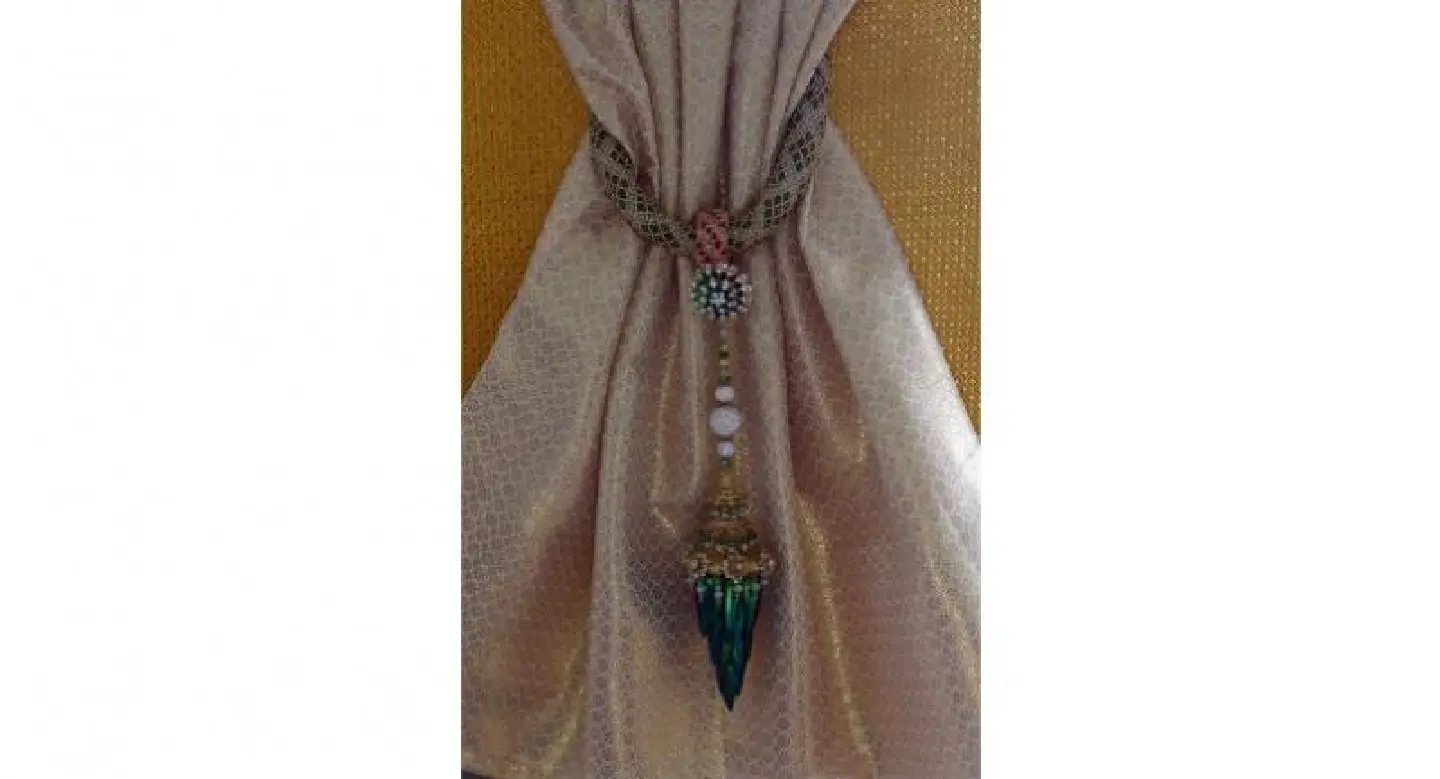 Embroidered crystal curtain ties added to ‘busabok’ for first time