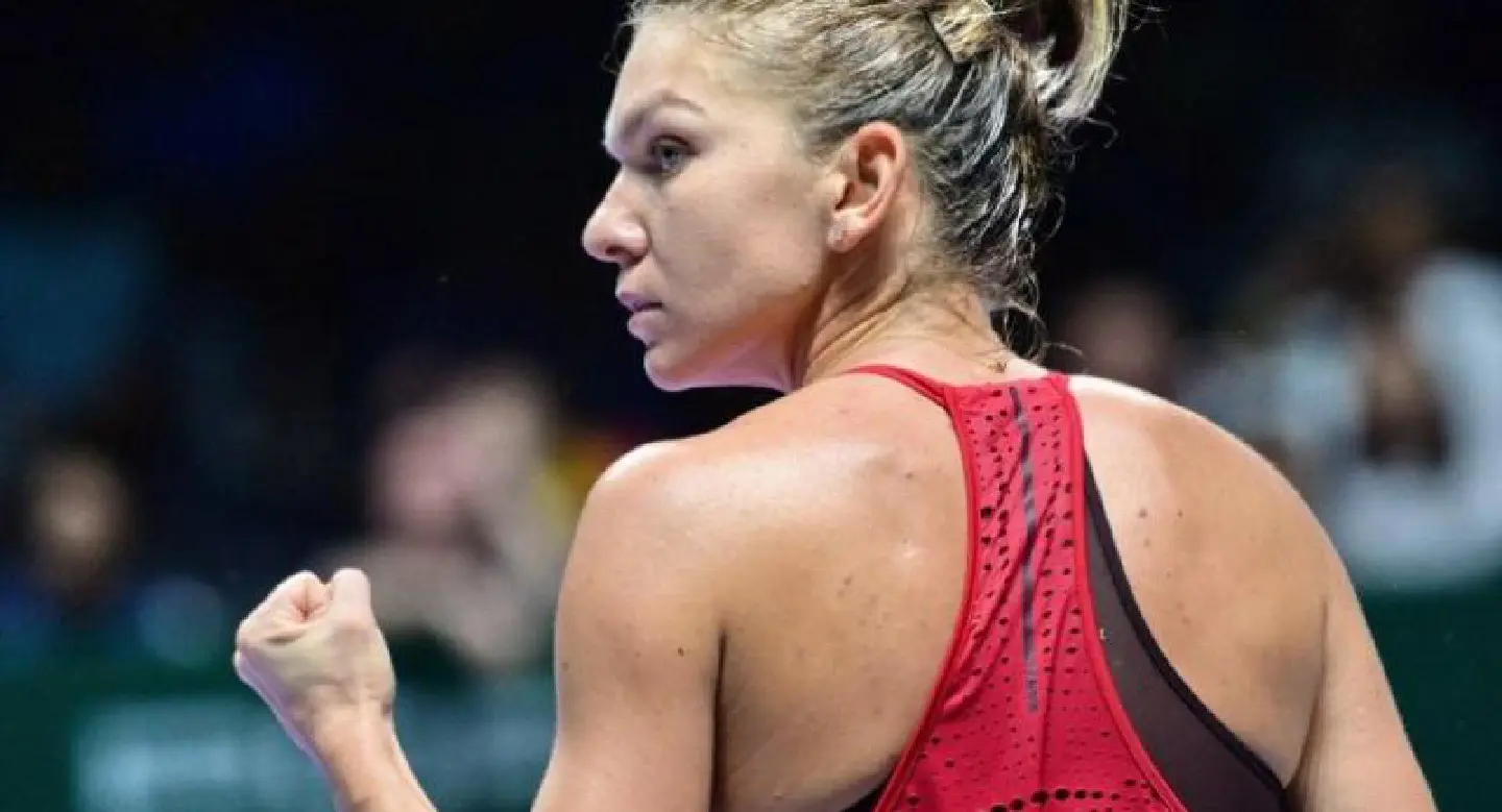 Top-ranked Halep crushes Garcia at WTA Finals Top-ranked Halep crushes Garcia at WTA Finals