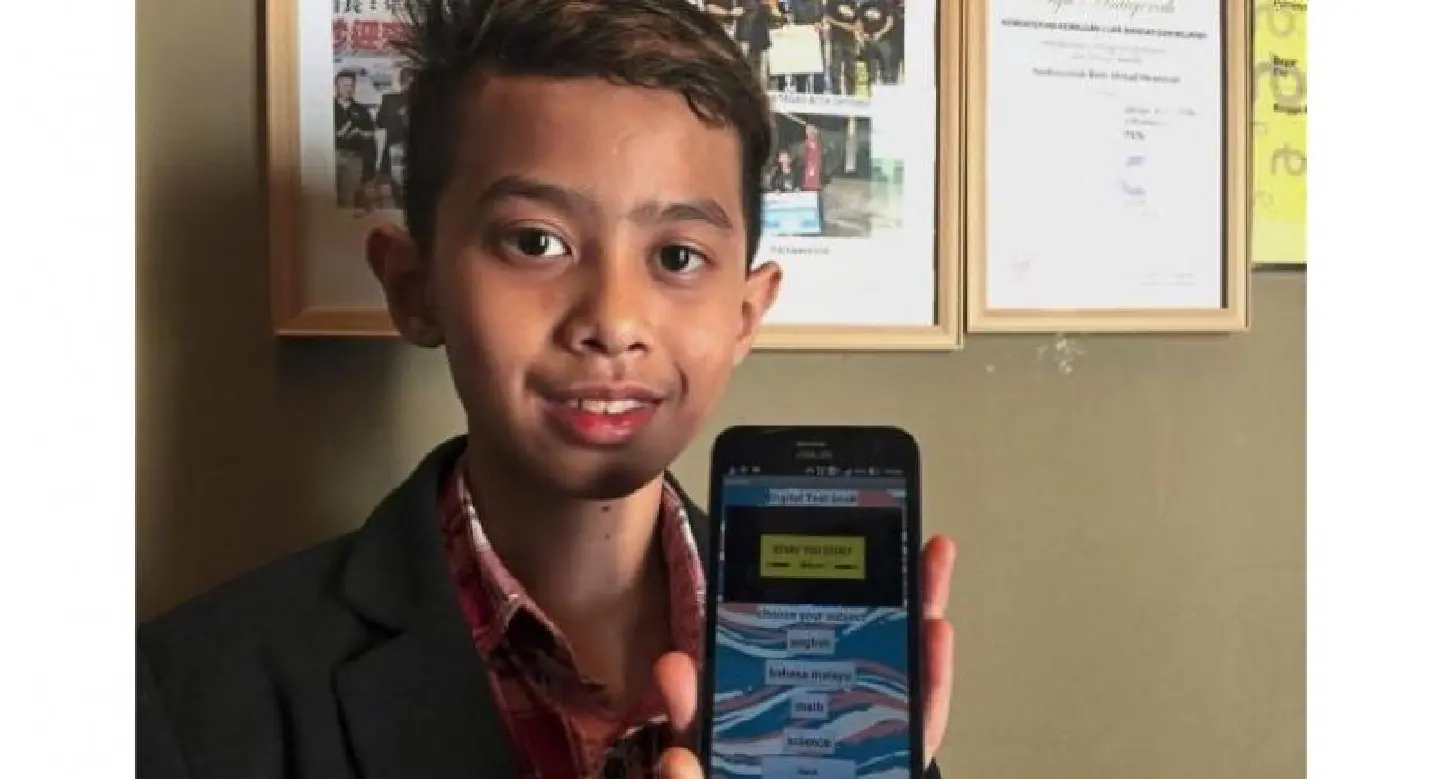 Malaysian teen designs app to replace textbooks Malaysian teen designs app to replace textbooks