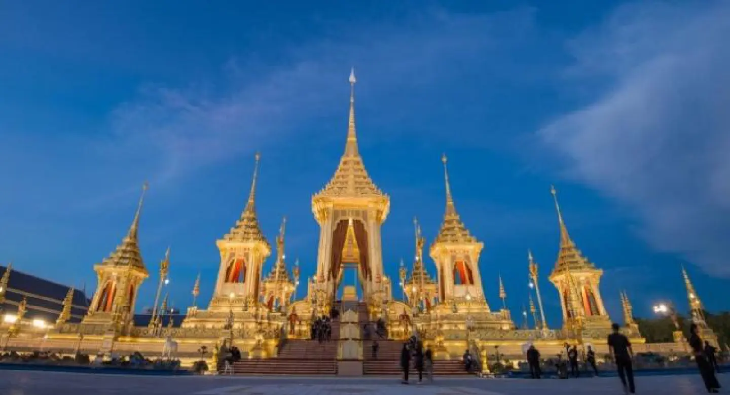 Traditional ceremony of ‘stealing the royal body’ proceeds Traditional ceremony of ‘stealing the royal body’ proceeds