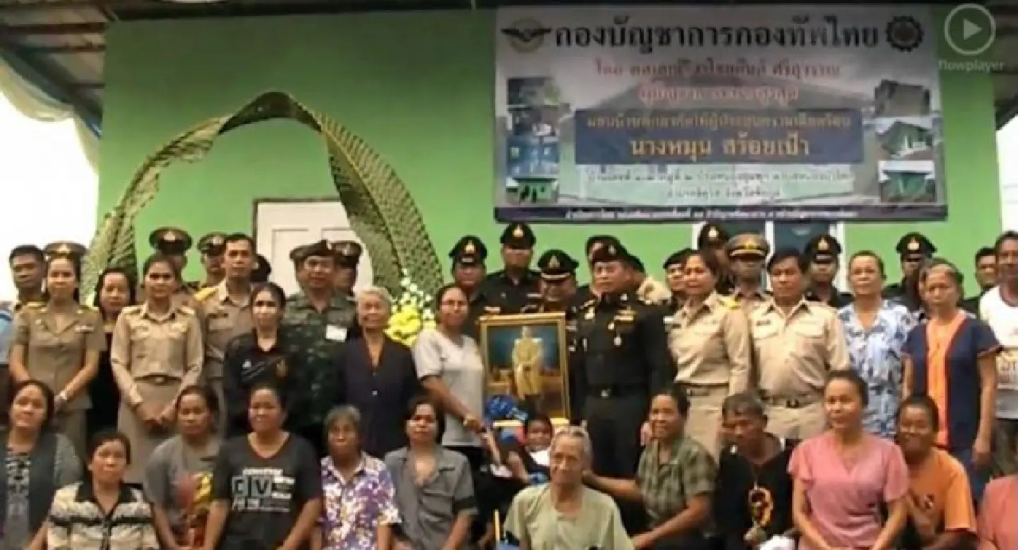 Troops build house for poor woman with disabled grandson in Chaiyaphum Troops build house for poor woman with disabled grandson in Chaiyaphum