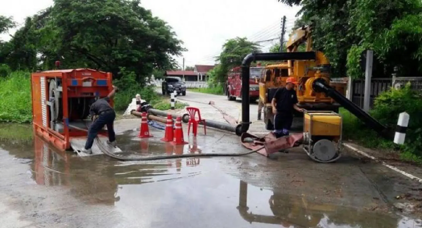 Worry not subsiding as 19 provinces flooded Worry not subsiding as 19 provinces flooded