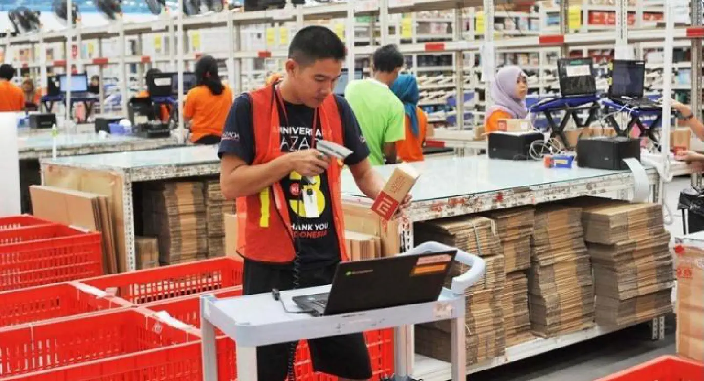 Lazada says Depok facility to become delivery hub, not warehouse Lazada says Depok facility to become delivery hub, not warehouse