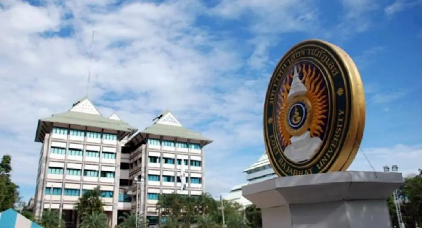 Graduates plan to sue Loei Rajabhat University over teaching licences