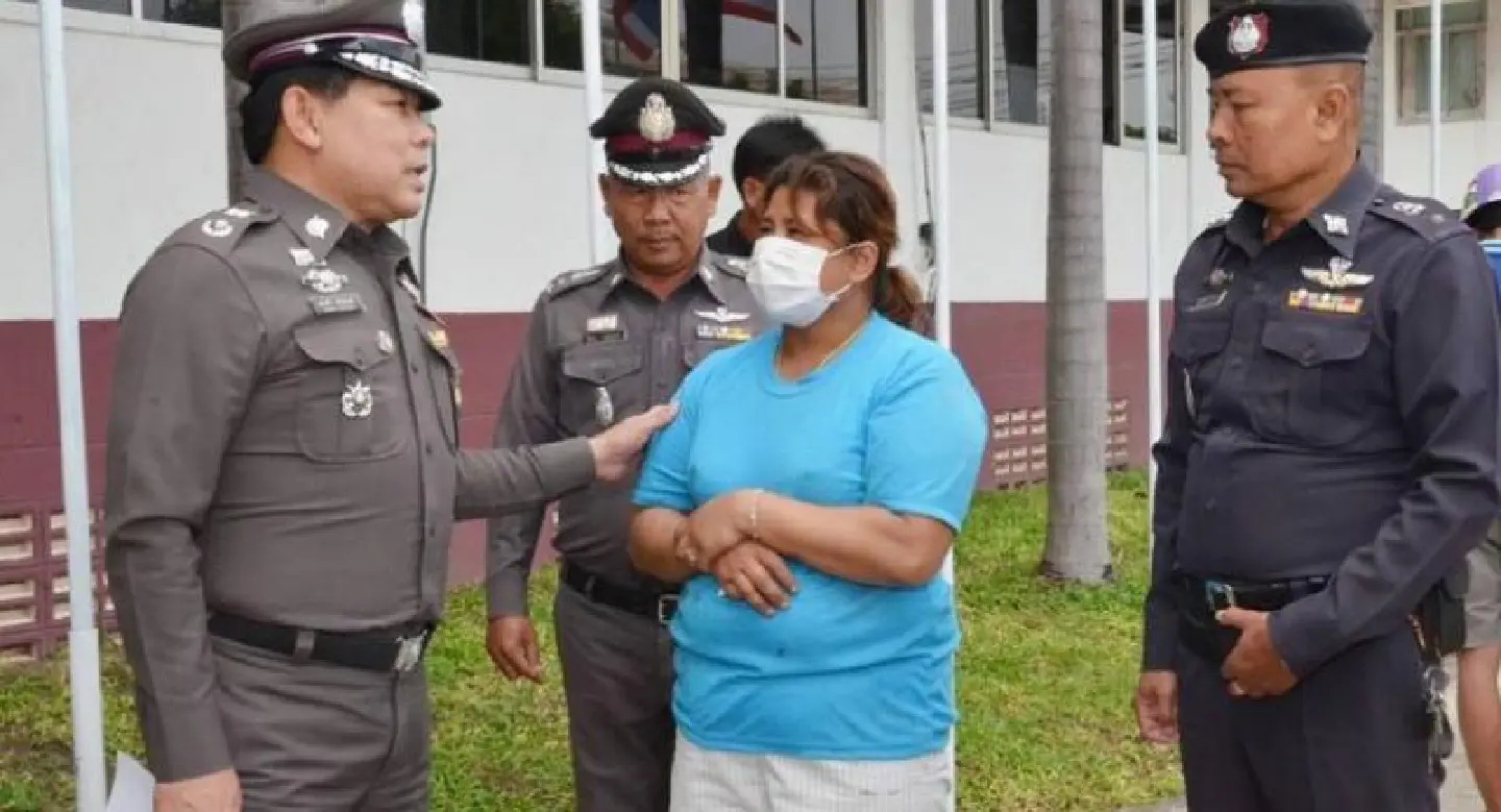 Woman arrested for using fake Bt1,000 notes in Kalasin Woman arrested for using fake Bt1,000 notes in Kalasin