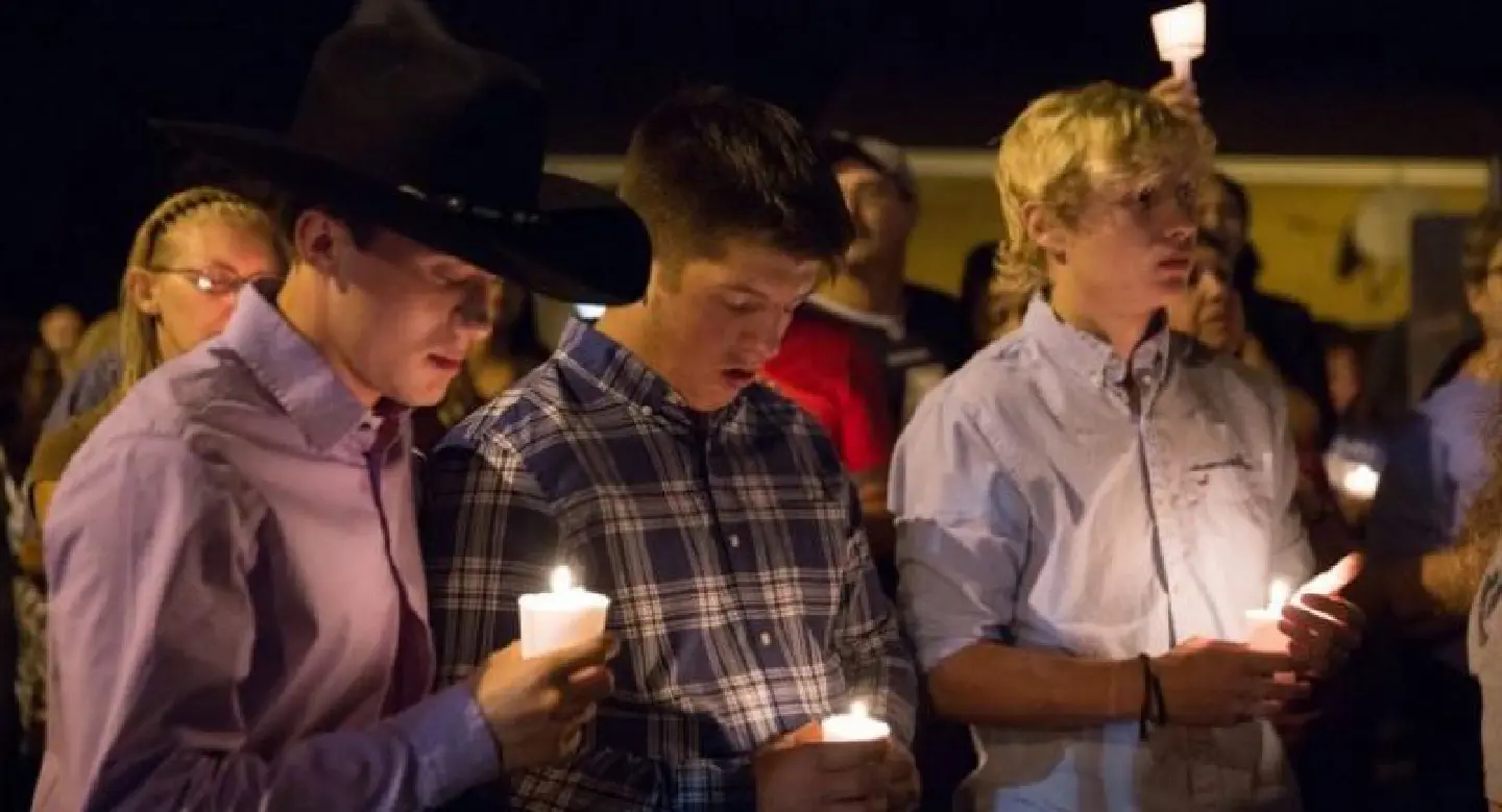 Trump says guns not to blame for Texas church shooting Trump says guns not to blame for Texas church shooting