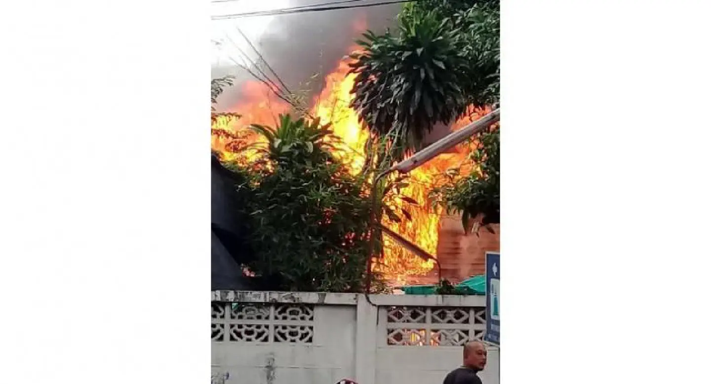 Woman, 81, killed in house fire in Nonthaburi