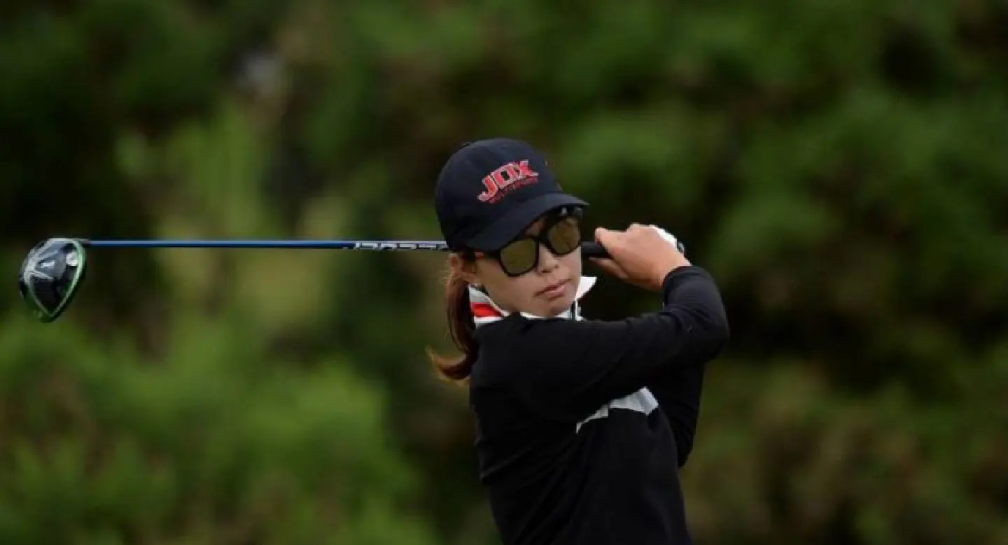 Sun Young-Yoo of Korea takes early LPGA lead Sun Young-Yoo of Korea takes early LPGA lead