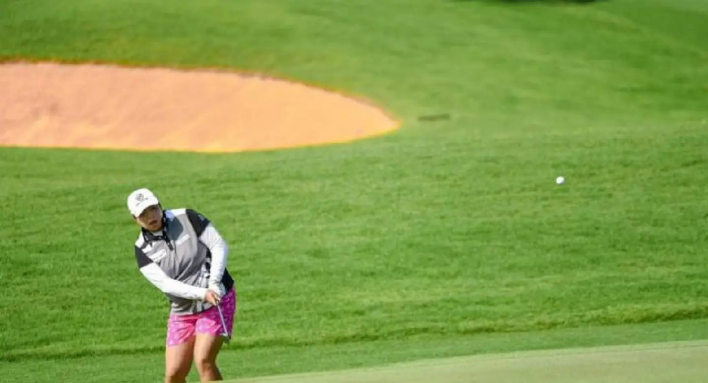 Feng beat Moriya to become China's first world no.1