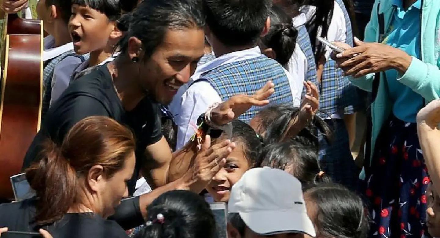 Tears with ‘Toon’ on school visit in Nakhon Si Thammarat
