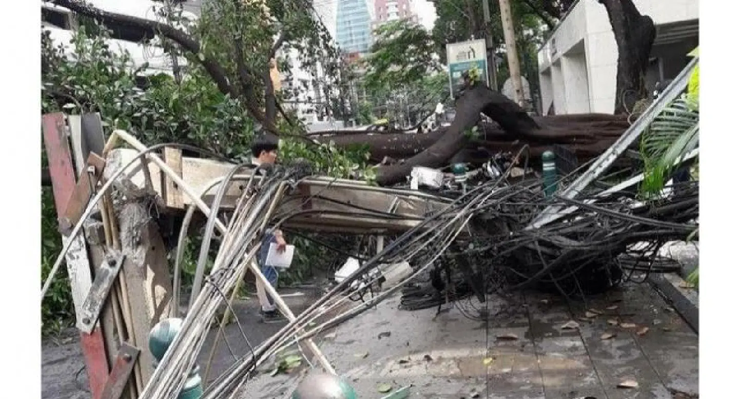 Mother of killed woman demands police interrogate Chidlom building owners Mother of killed woman demands police interrogate Chidlom building owners