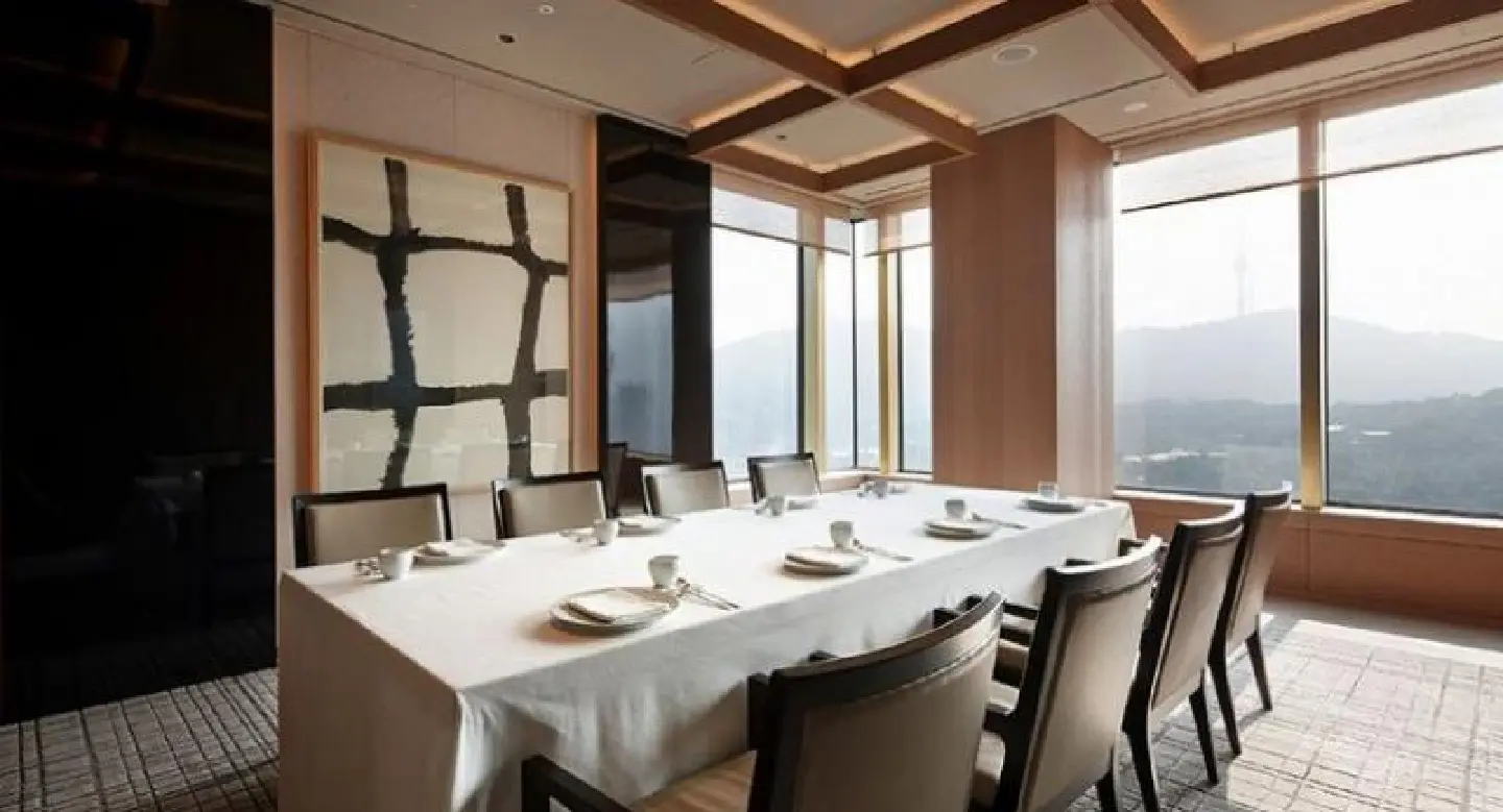 Three Michelin stars for Seoul restaurant Three Michelin stars for Seoul restaurant