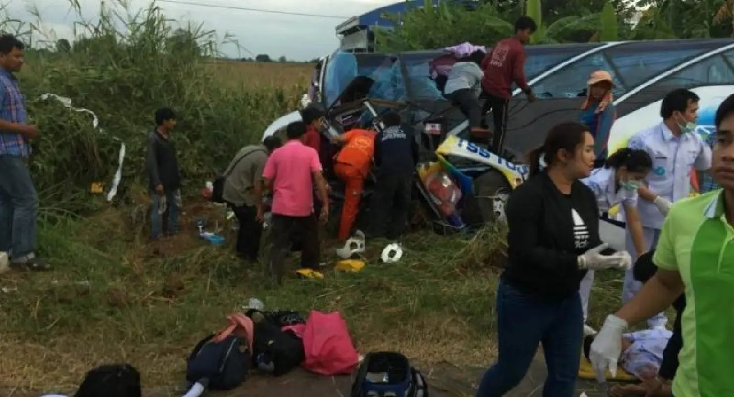 Three including student killed at Korat intersection with no traffic lights Three including student killed at Korat intersection with no traffic lights