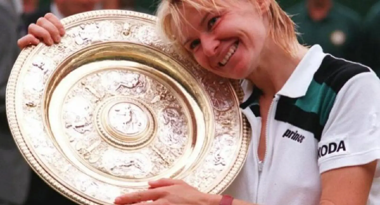 Wimbledon champion Jana Novotna dies aged 49 Wimbledon champion Jana Novotna dies aged 49