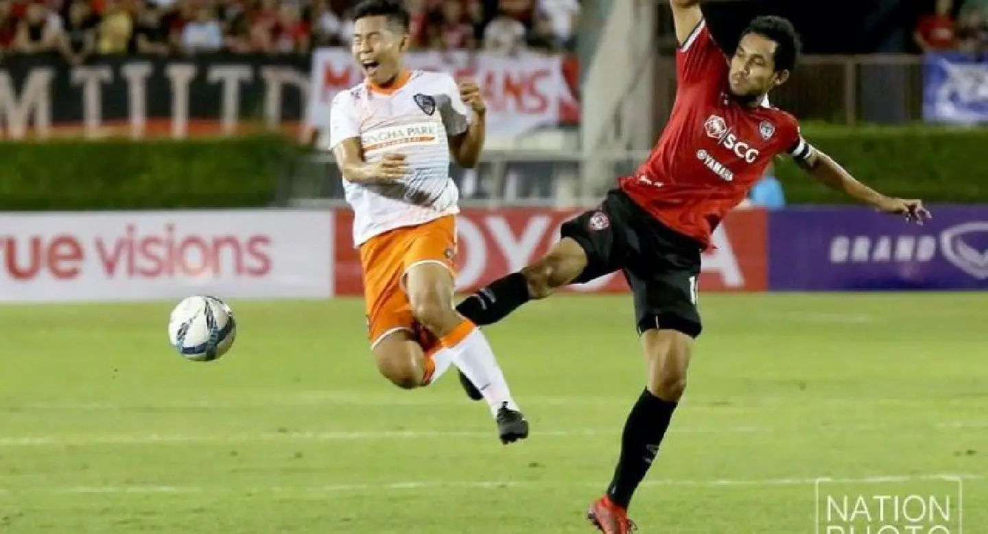 Muangthong win 2nd straight League Cup title Muangthong win 2nd straight League Cup title