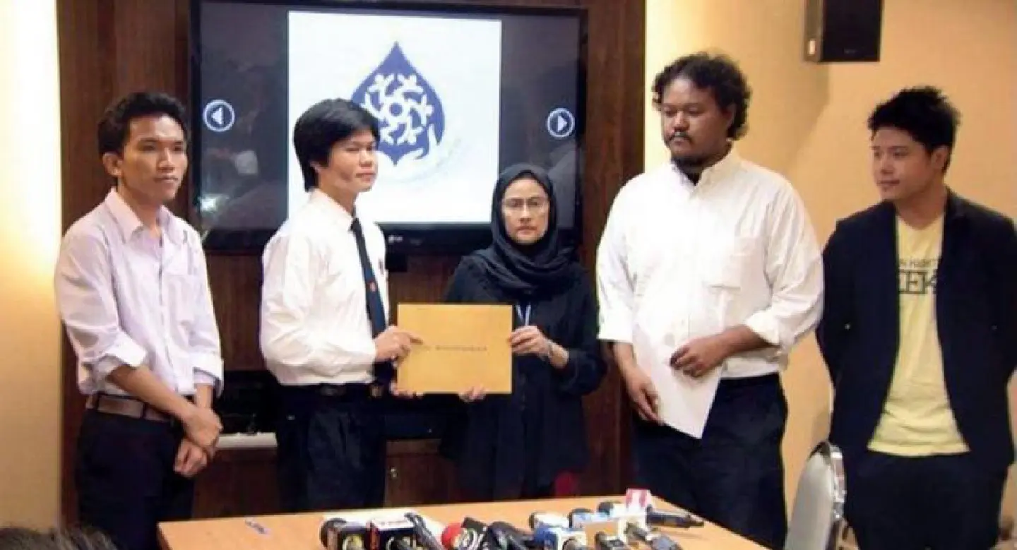 Students petition human rights body to investigate death of military cadet at school
