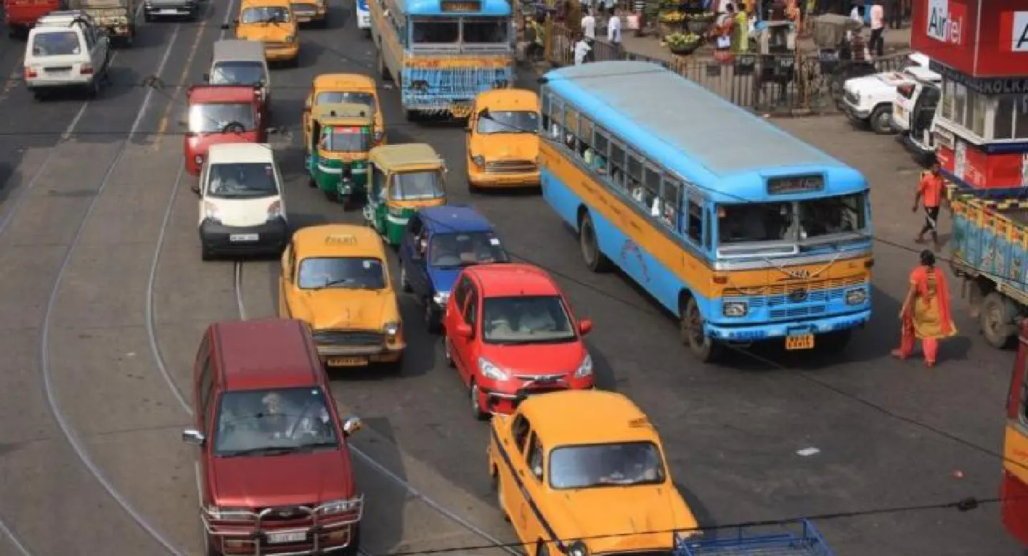 Man arrested as smelly socks unleash chaos on Indian bus Man arrested as smelly socks unleash chaos on Indian bus