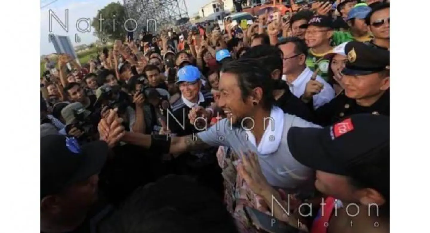 Rocker ‘Toon’ receives rapturous welcome as he arrives in Bangkok Rocker ‘Toon’ receives rapturous welcome as he arrives in Bangkok