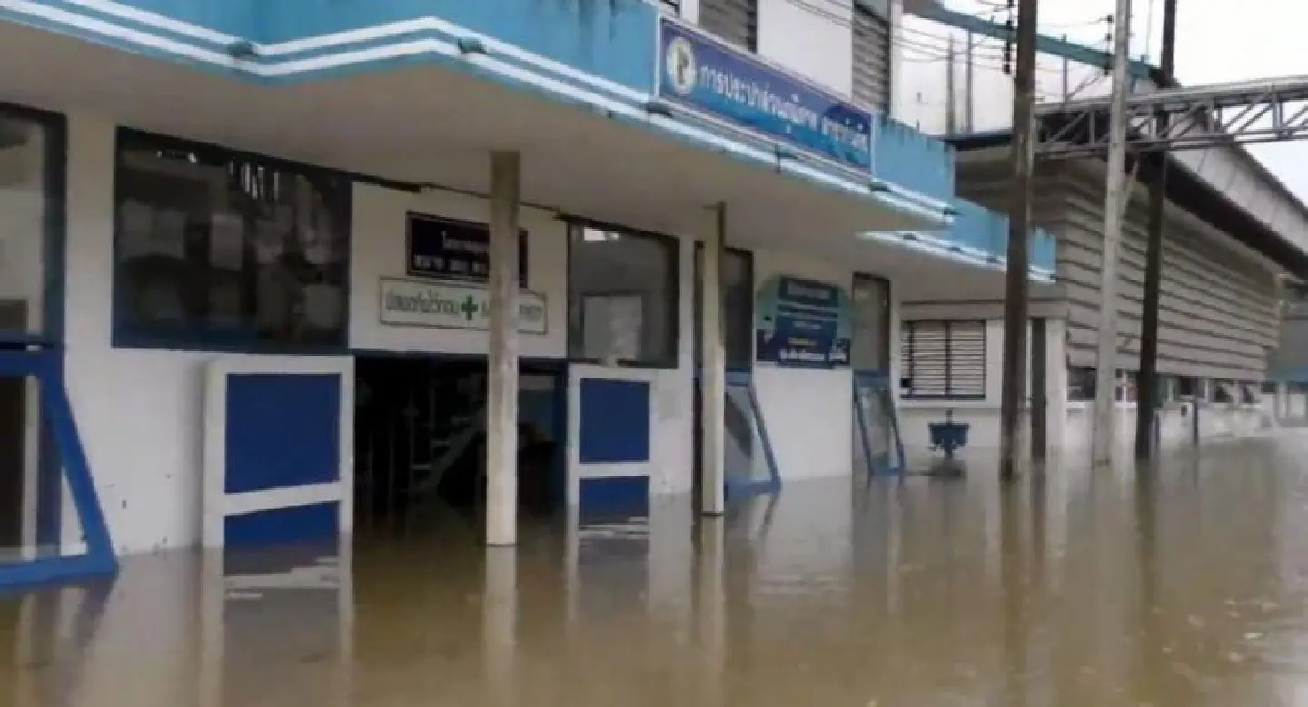 Thousands without tap water in Trang Thousands without tap water in Trang