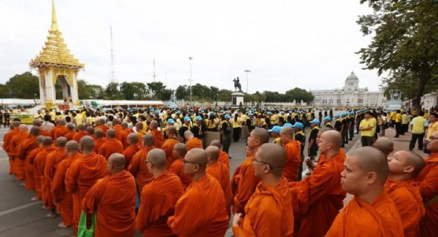 Thais across the country commemorate late King’s birthday with good deeds Thais across the country commemorate late King’s birthday with good deeds