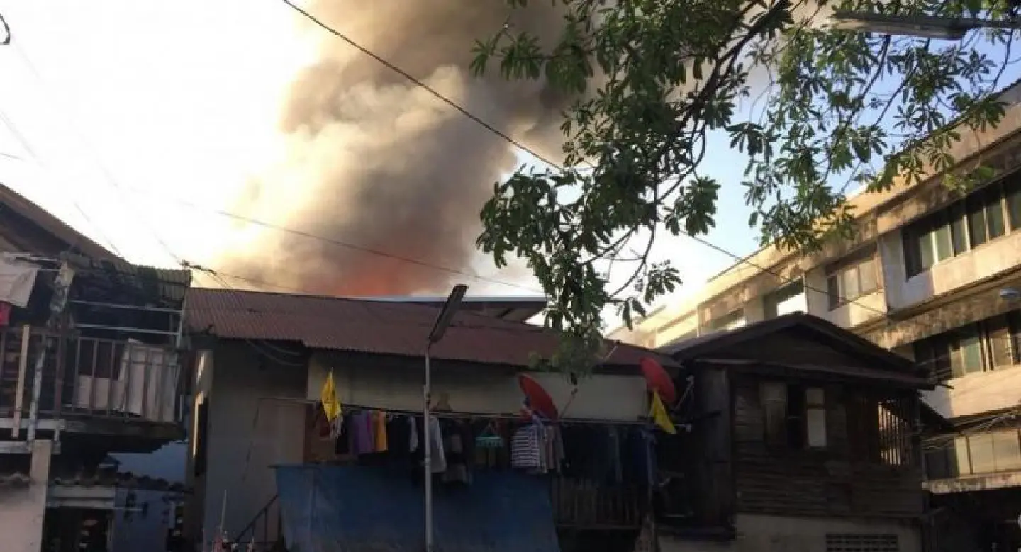 Fire damages two Bangkok houses Fire damages two Bangkok houses