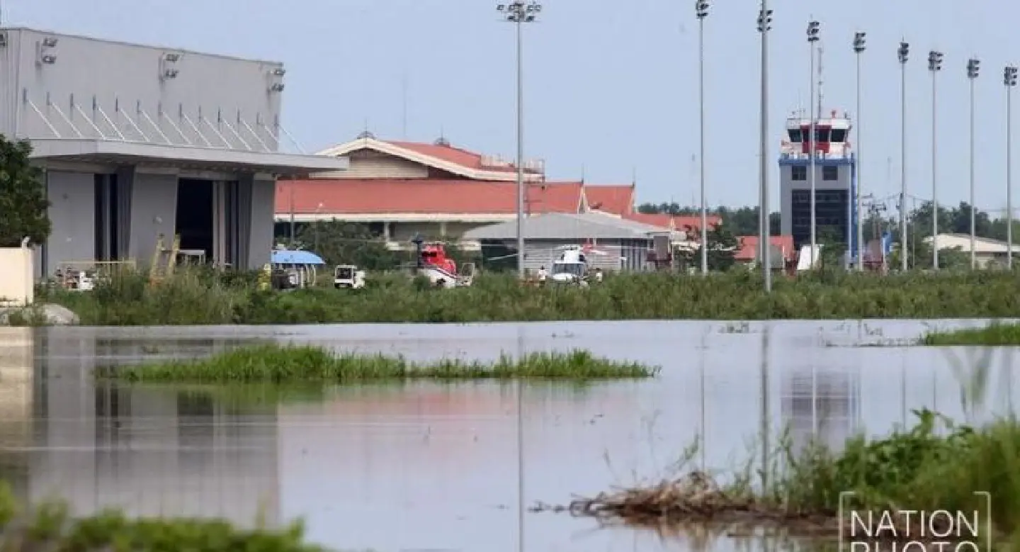 Floods close Nakhon Si Thammarat airport Floods close Nakhon Si Thammarat airport