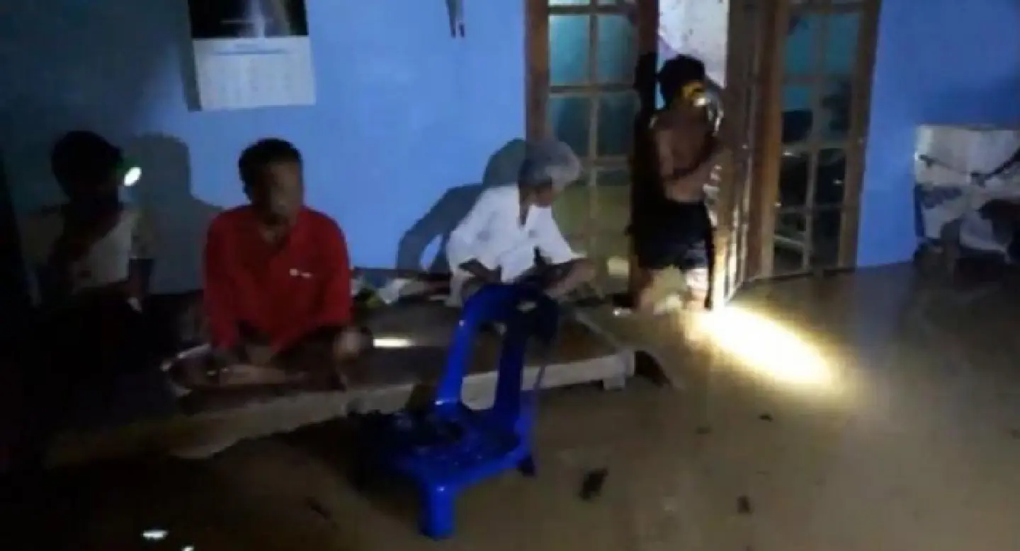 Seniors trapped as Phang Nga villages slammed by run-off Seniors trapped as Phang Nga villages slammed by run-off