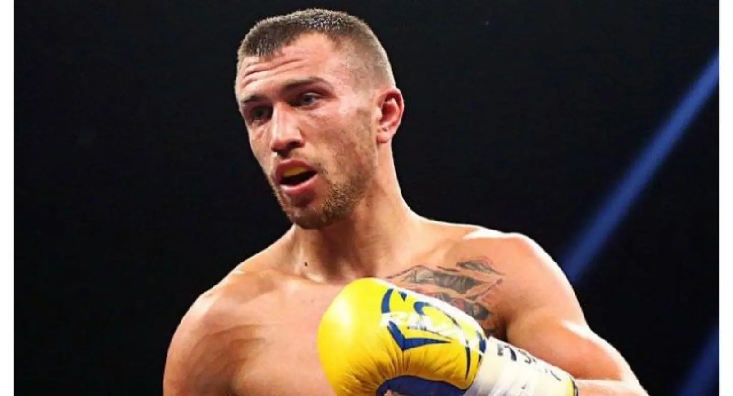 Lomachenko retains title as Rigondeaux quits after six Lomachenko retains title as Rigondeaux quits after six