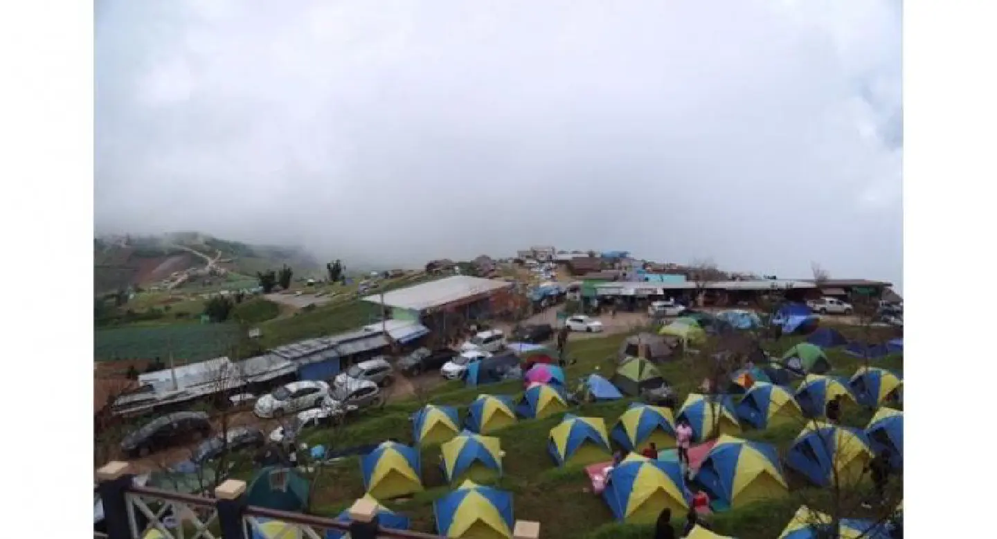 Phu Tub Berk sees traffic jam on Monday morning