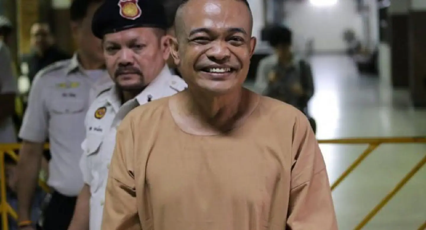 Red-shirt leader Jatuporn jailed for one year for 2009 defamation Red-shirt leader Jatuporn jailed for one year for 2009 defamation