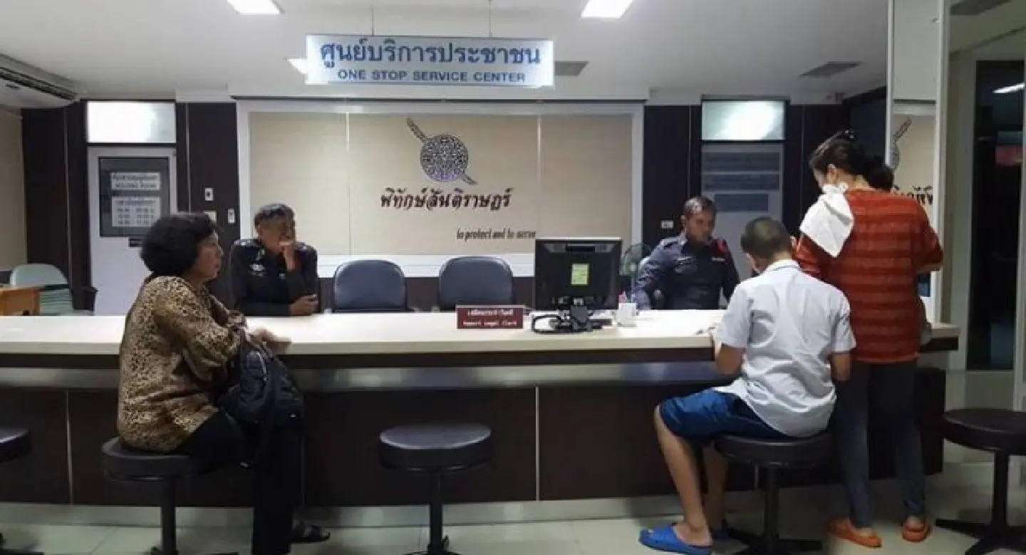 Trang school apologises after extortion of young student Trang school apologises after extortion of young student